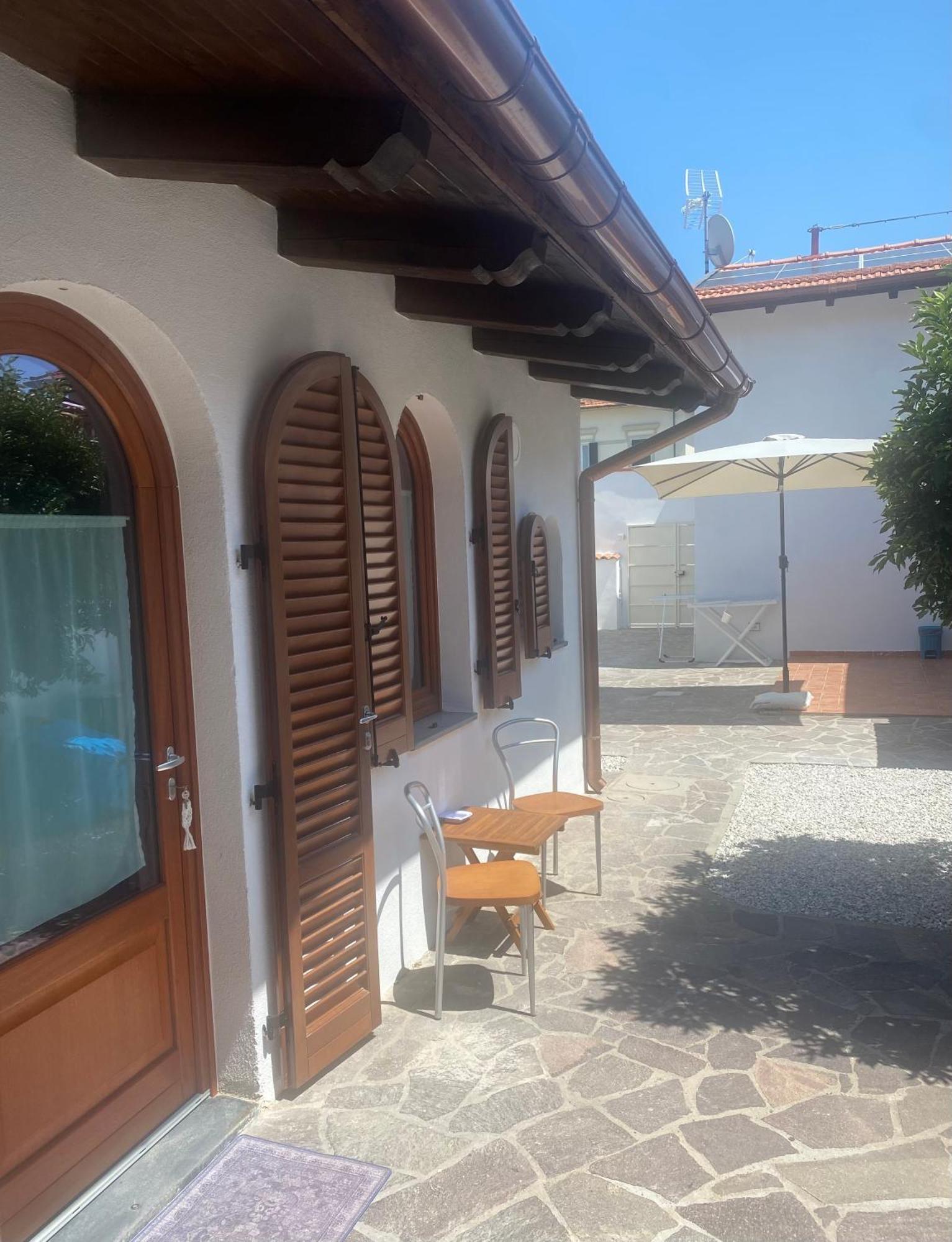 Casa Raffaela Hotel Marina Di Pisa Kültér fotó
